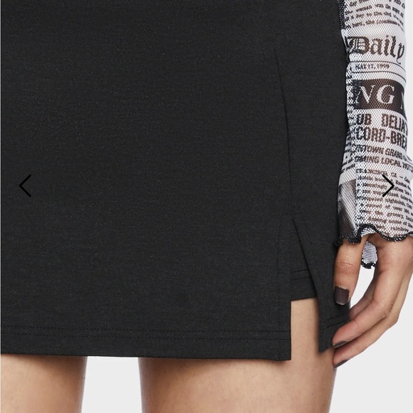 dELiA*s Under the Boardwalk Black Mini Skort - Picture 2 of 5